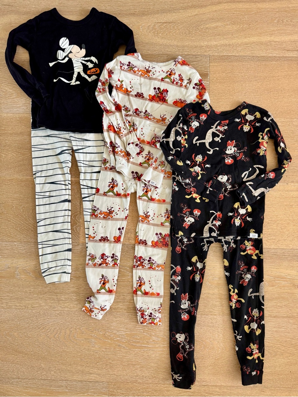 Set of Baby Gap Disney Pajamas Sz 5